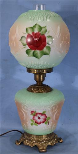 Gone with the wind lamp with panted red roses, 23 in.: Gone with the wind lamp with panted red roses, 23 in. T.