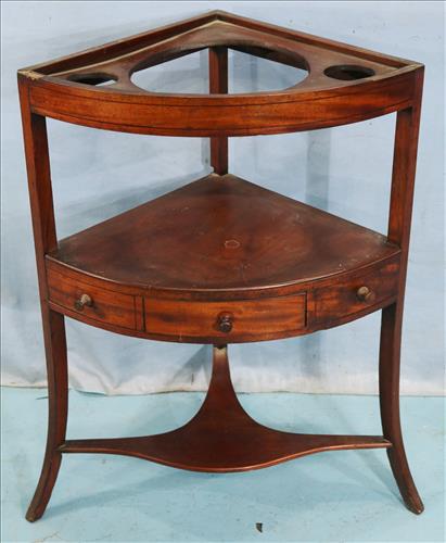 Mahogany Sheraton style wash stand (1 of 2)