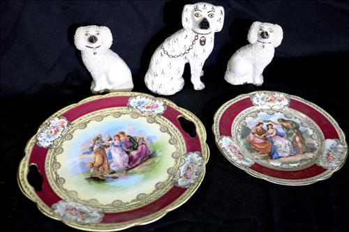 Assortment of 5 porcelain pieces (1 of 4)