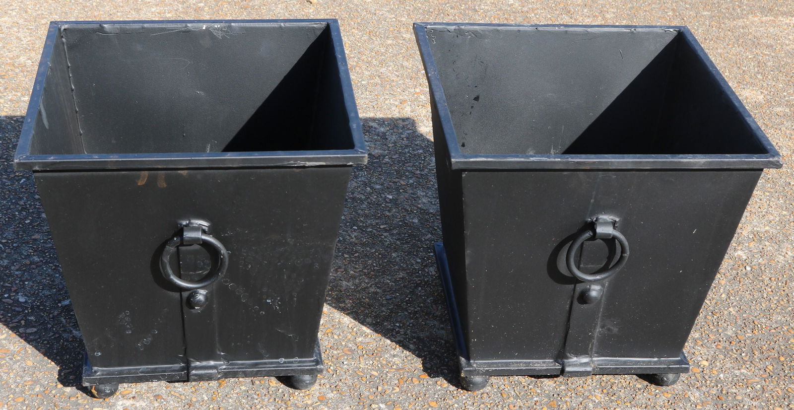 Pair of square gray metal garden boxes with ring (1 of 5)