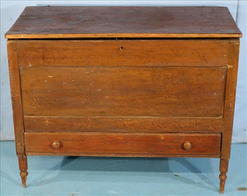 Early southern primitive pine blanket box (1 of 4)