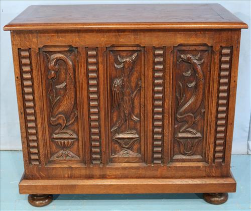 Early oak blanket chest with birds carved on front (1 of 5)