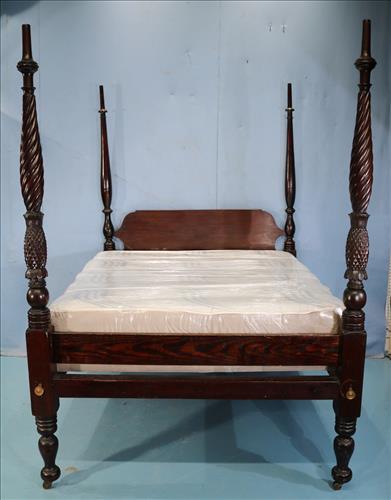 Antique bed with on sale carved pineapples