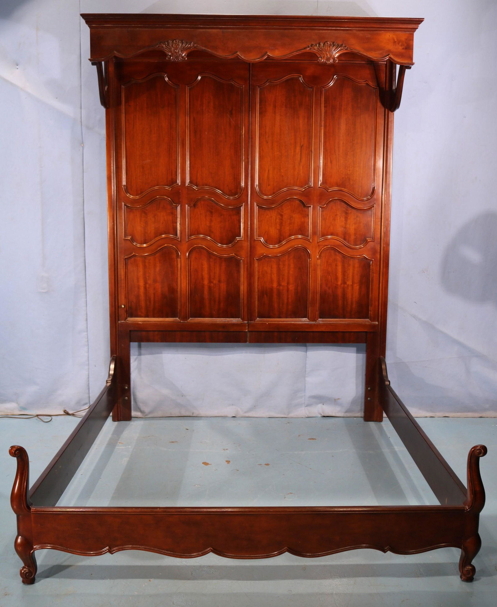 Henredon cherry tester bed, queen size, light in canopy (1 of 5)