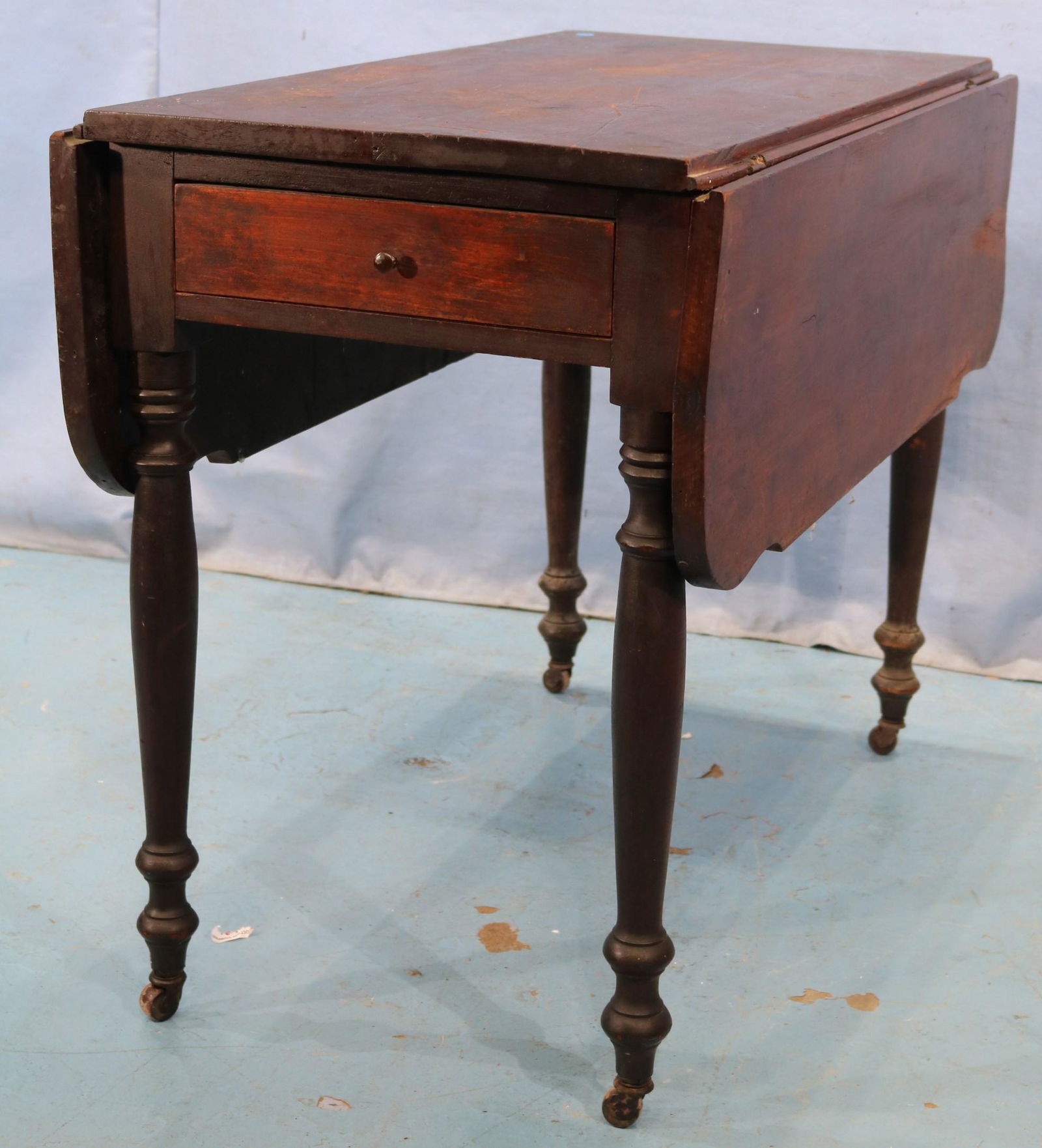 Walnut Victorian drop leaf breakfast table (1 of 3)