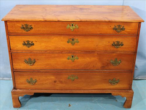 Cherry 4 drawer chest on bracket legs (1 of 4)