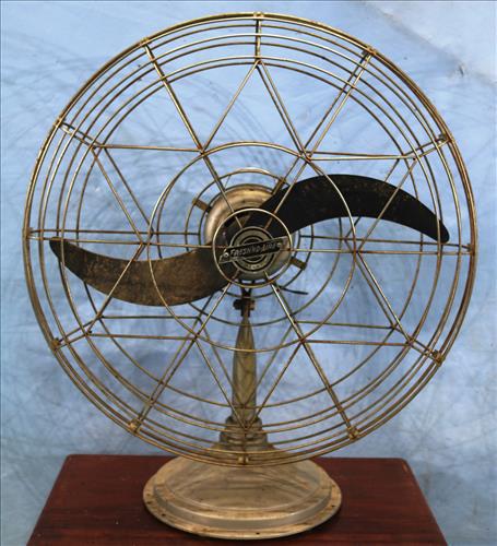 Fresh'nd Aire 25 in. Vintage metal fan, all original (1 of 3)