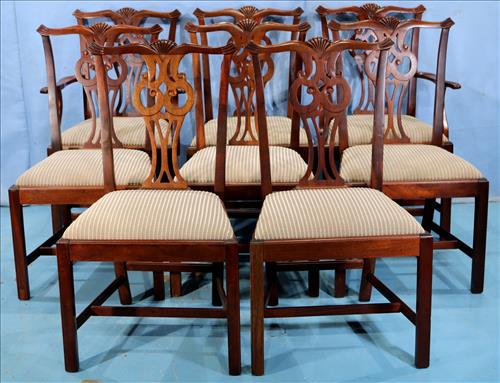 Set of 8 Chippendale dining chairs, 2 with arms (1 of 5)