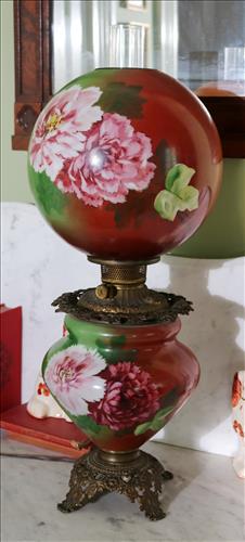 Antique gone with the wind lamp, hand painted, 35.5 T. (1 of 5)