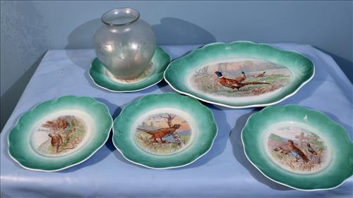 5 piece game set and art glass , 14.5 in. W, 10 in. D.: 5 Piece game set and art glass , 14.5 in. W, 10 in. D.