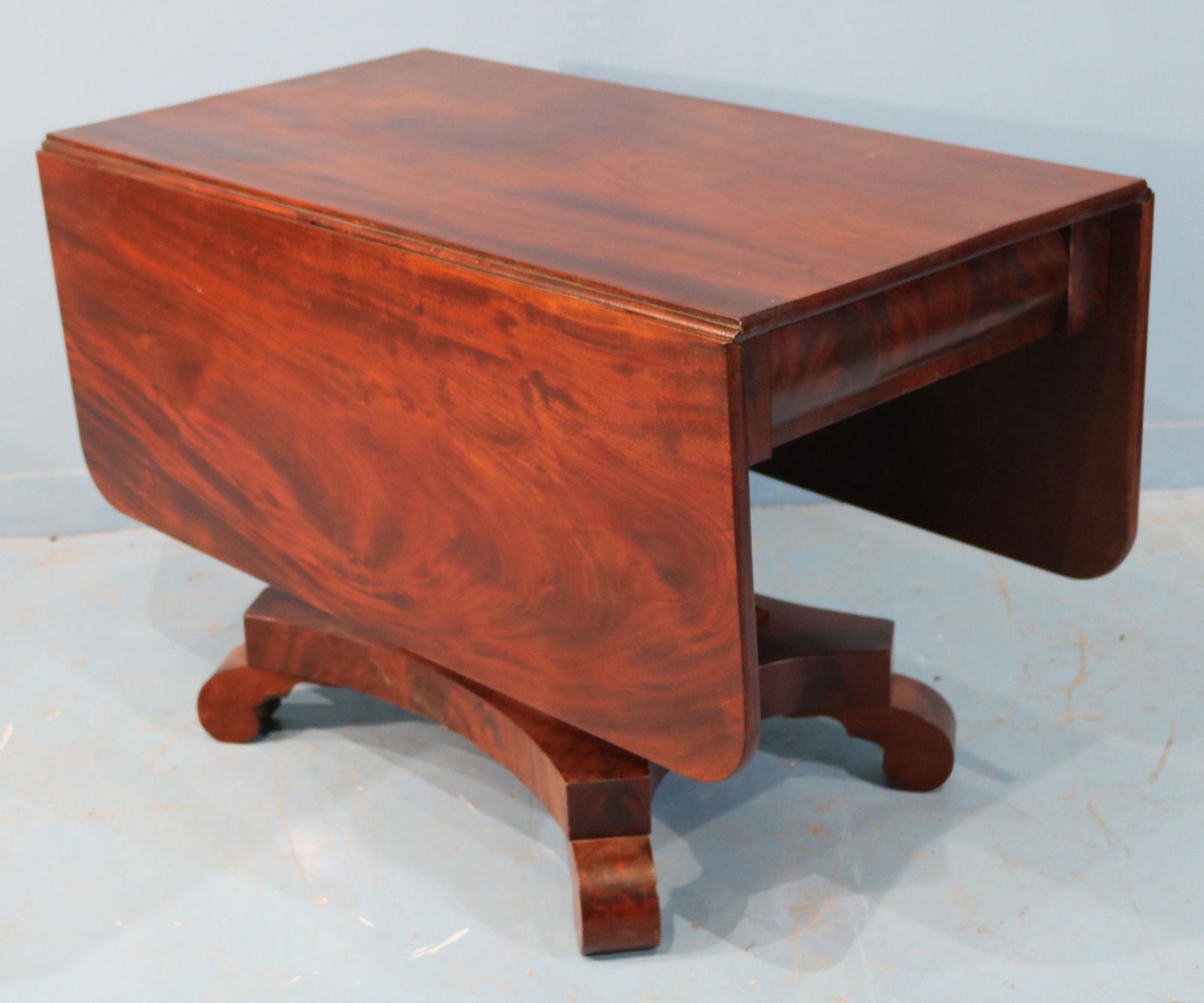 Mahogany Empire drop side breakfast table (1 of 3)
