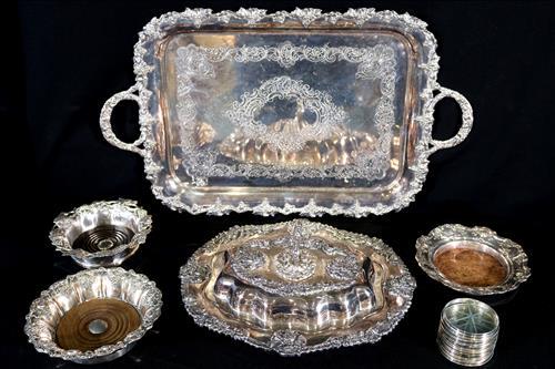 16 pieces of silver-plate: 16 pieces of silver-plate, 10 coasters, 1 covered dish, 3 wine coasters and large tray