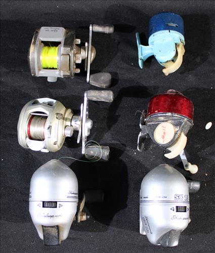 6 fishing reels, some old casting reels (1 of 3)