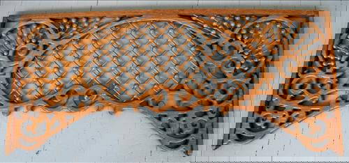 Single piece of unique Victorian fret work: Single piece of unique Victorian fret work in good condition, 24 x 48