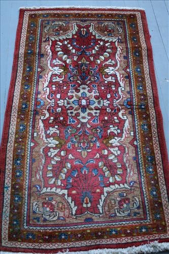 Small handmade Lilihan Persian rug, 2 ft. 7 in. x 4 ft. 4 in. (1 of 3)