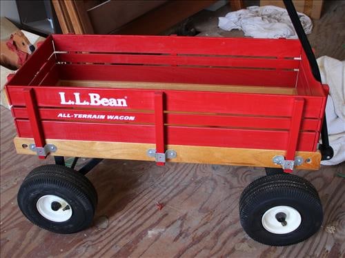 LL Bean all terrain small  wagon with good tires (1 of 3)