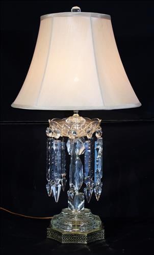 Cut glass lamp with 9 in. prisms, 30 in. T, 6 in. W.: Cut glass lamp with 9 in. prisms, 30 in. T, 6 in. W.