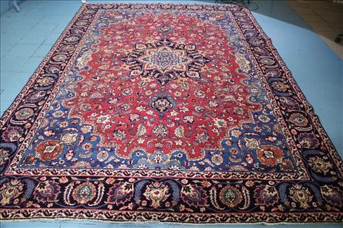 Isfahan handmade Persian rug, 8 ft. 3 in. x 11 ft. 9 in. (1 of 4)