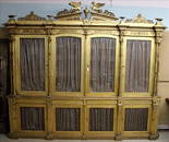 19th Century Continental gold gilded cabinet from a palace in France, breaks down