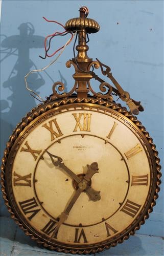 Unique bronze and brass bank clock from Baton Rouge, 37 x 24 (1 of 4)