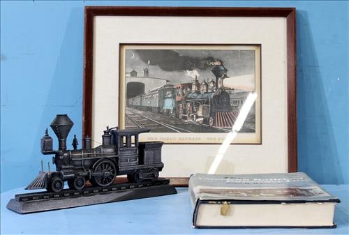 Bronze and stained glass bankers style desk lamp in working order (1 of 3)