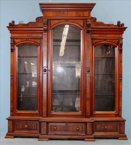 Beautiful Walnut Victorian 3 door, 3 drawer bookcase (1 of 2)