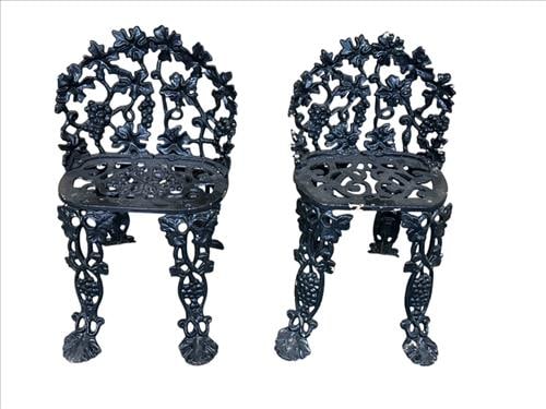 Pair of black cast iron garden chairs (1 of 2)