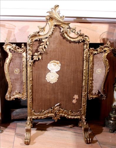Triple wooden fire screen with ornate carving and gold gilt paint (1 of 4)