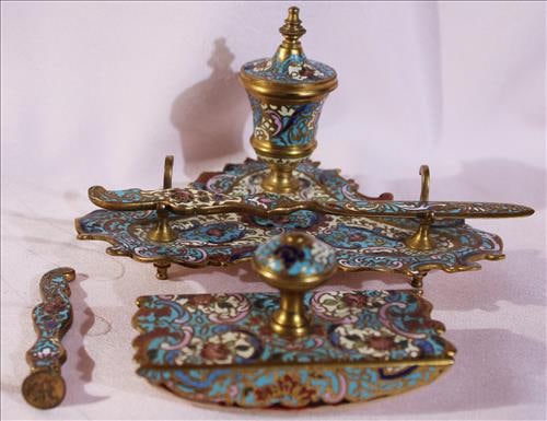 Cloisonne decorated desk set, 3 in T, 7 in W.: Cloisonne decorated desk set, 3 in T, 7 in W.