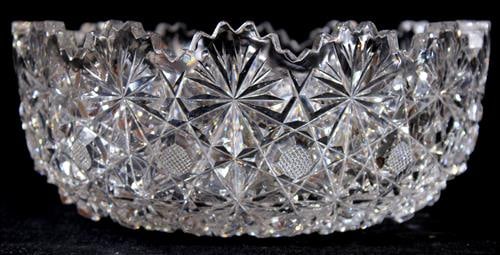 Brilliant cut glass bowl, beautiful design, 4 in T, 9 in. Dia.