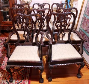 Set of 8 mahogany Chippendale dining chairs with ball and claw feet