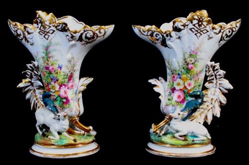 Exceptional pair of Old Paris porcelain vases with figural dear motifs (1 of 3)
