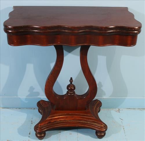 American Early Victorian Game or Card Table with Swivel Top (1 of 3)