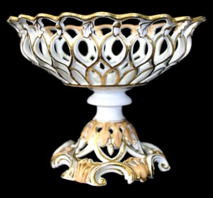 Pair of Old Paris Reticulated Compotes, Mid-19th Century