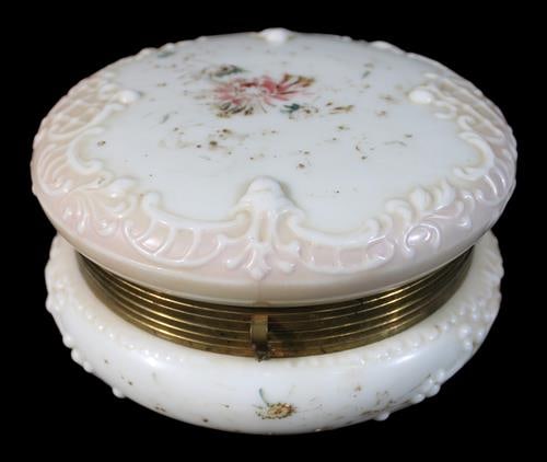 Wave Crest Powder Box, C.F. Monroe Co., Late 19th Century (1 of 3)