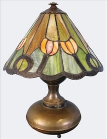 Art & Crafts Leaded Glass Lamp, by Acme Lamp Co., Early 20th century