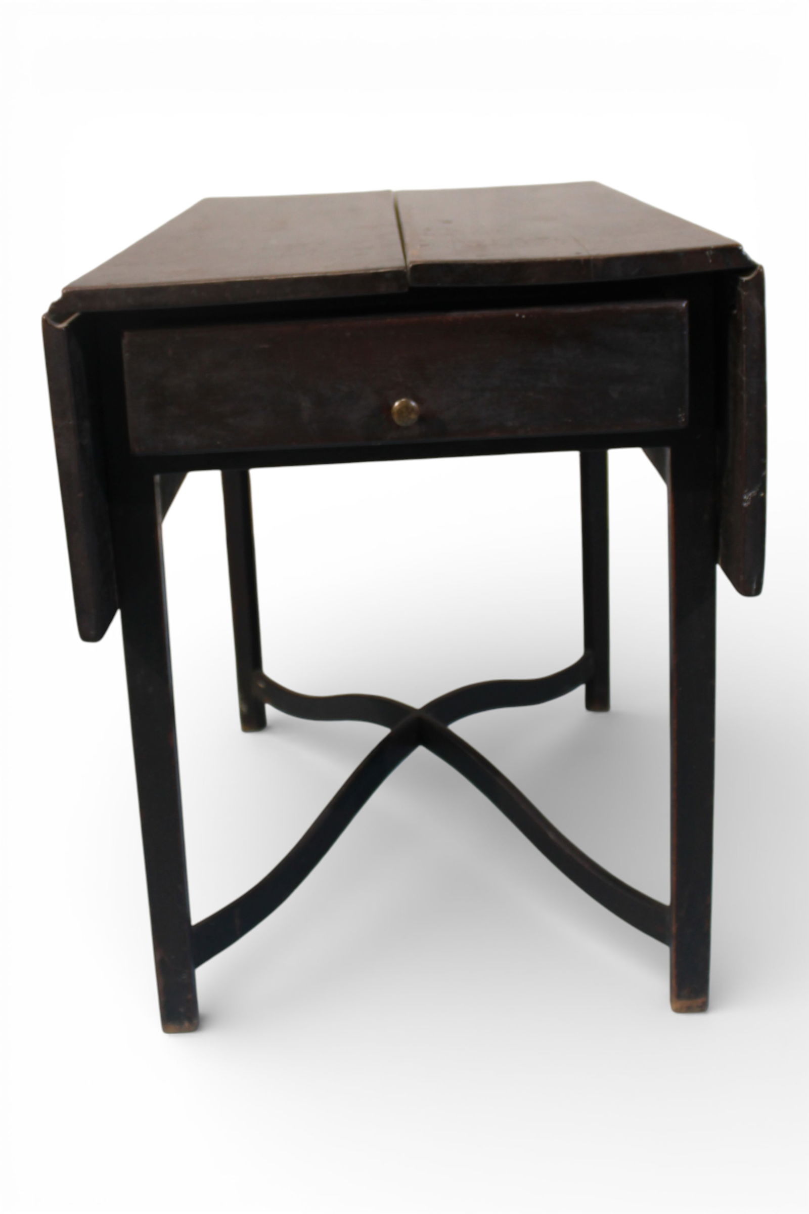 Pembroke Drop-Leaf Table, Massachusetts, ca. 1750 (1 of 5)