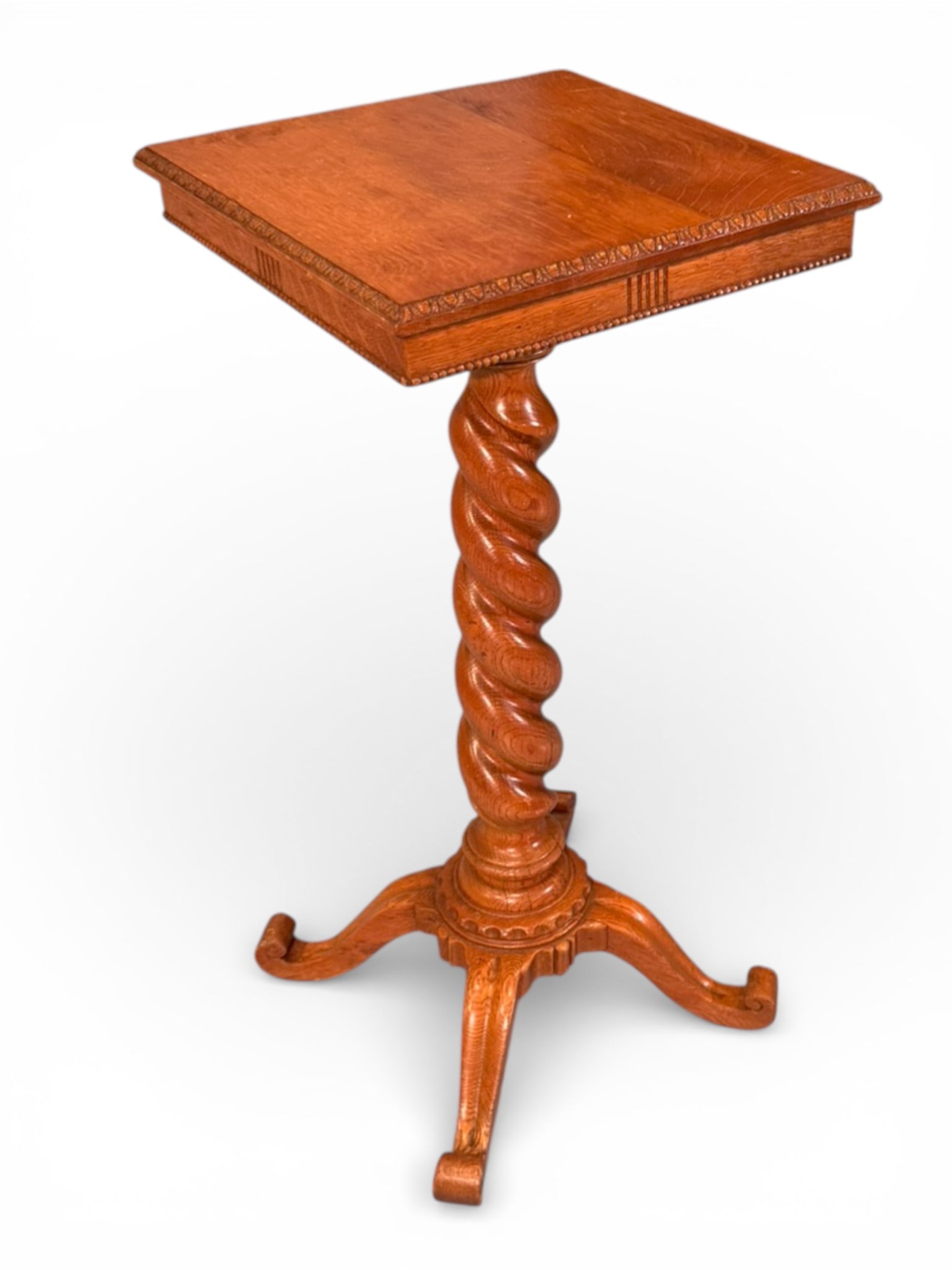 Carved Oak Barley Twist Pedestal Stand (1 of 3)
