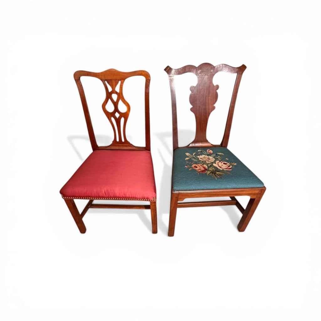 Pair of American Mahogany Side Chairs, Chippendale and Queen Anne Styles: A matched pair of American mahogany side chairs in complementary 18th-century styles, comprising one Chippendale example and one Queen Anne example. The Chippendale chair features a shaped crest rail