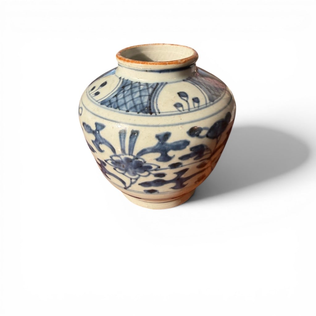 Chinese Blue and White Porcelain Jar, Qing Dynasty Style (1 of 5)
