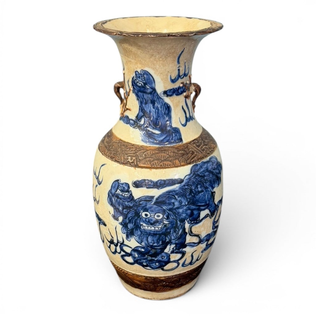 Chinese Blue and White Crackle Glaze Dragon Vase, Late Qing Dynasty, c. 1880: Chinese blue and white crackle glaze vase, late Qing Dynasty, circa 1880, of baluster form with flared rim, decorated with blue underglaze foo lions/guardian lions and calligraphic-style motifs on a c