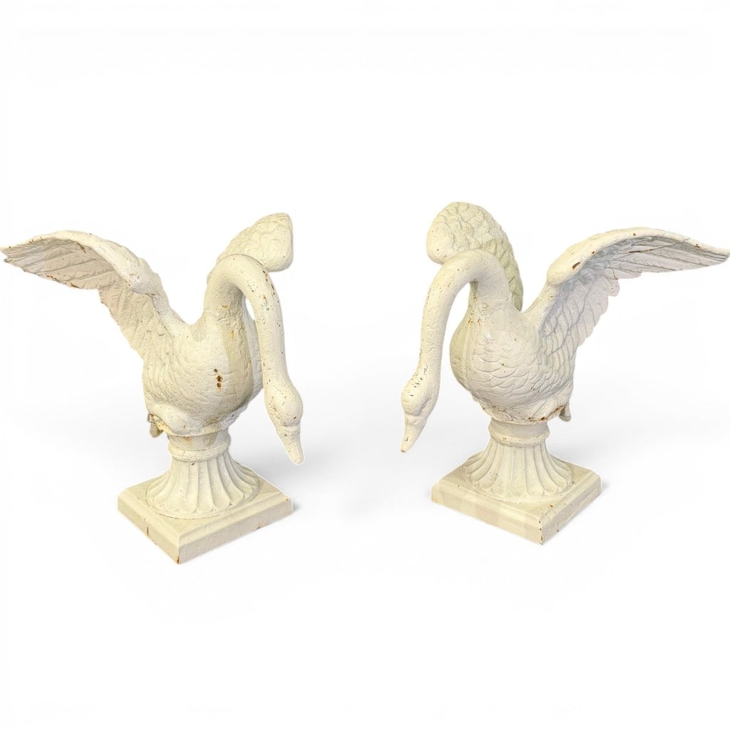 Pair of Cast Iron Swan Post Finials / Garden Ornaments, late 19th C. (1 of 4)
