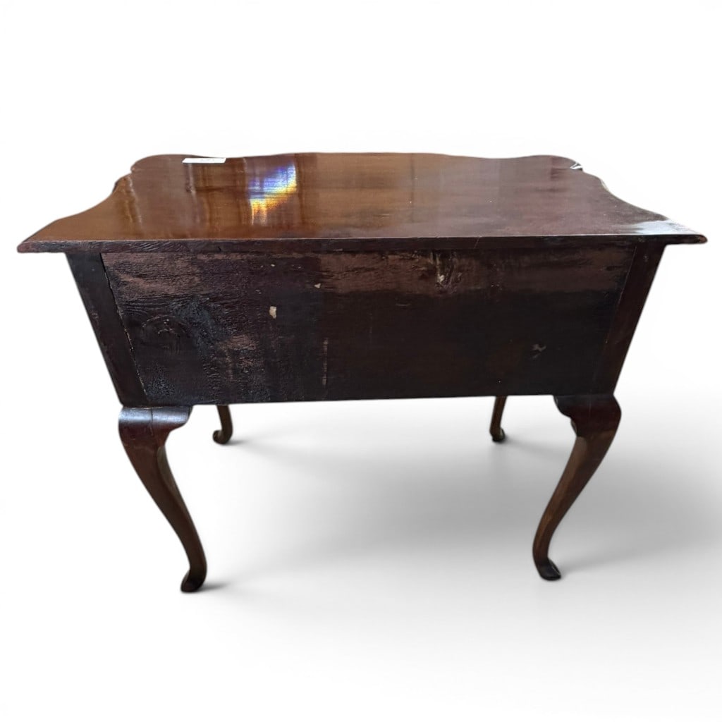 Pennsylvania Chippendale Lowboy Dressing Table - 6