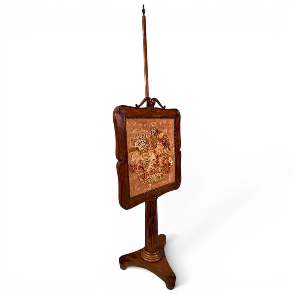 Victorian Walnut Needlepoint Pole Firescreen - 2