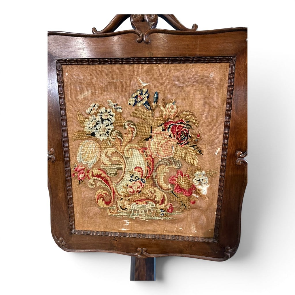 Victorian Walnut Needlepoint Pole Firescreen - 4