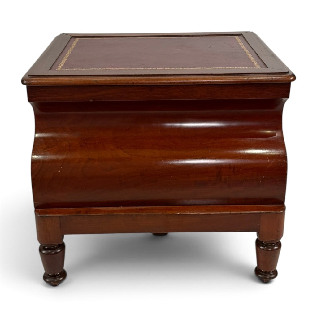 American Classical Mahogany Bedstep Commode - 3