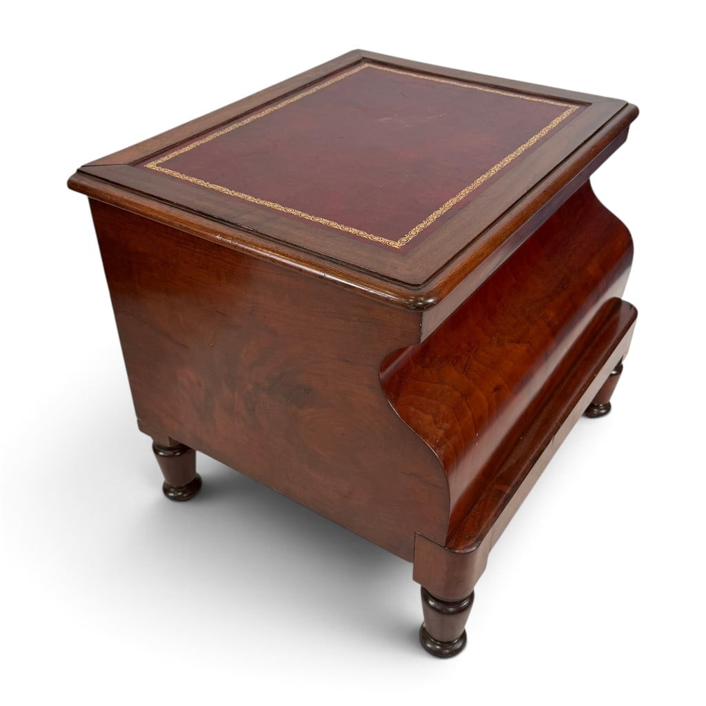 American Classical Mahogany Bedstep Commode - 4
