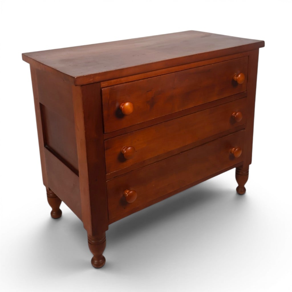 Kentucky Cherry Diminutive Chest (1 of 10)