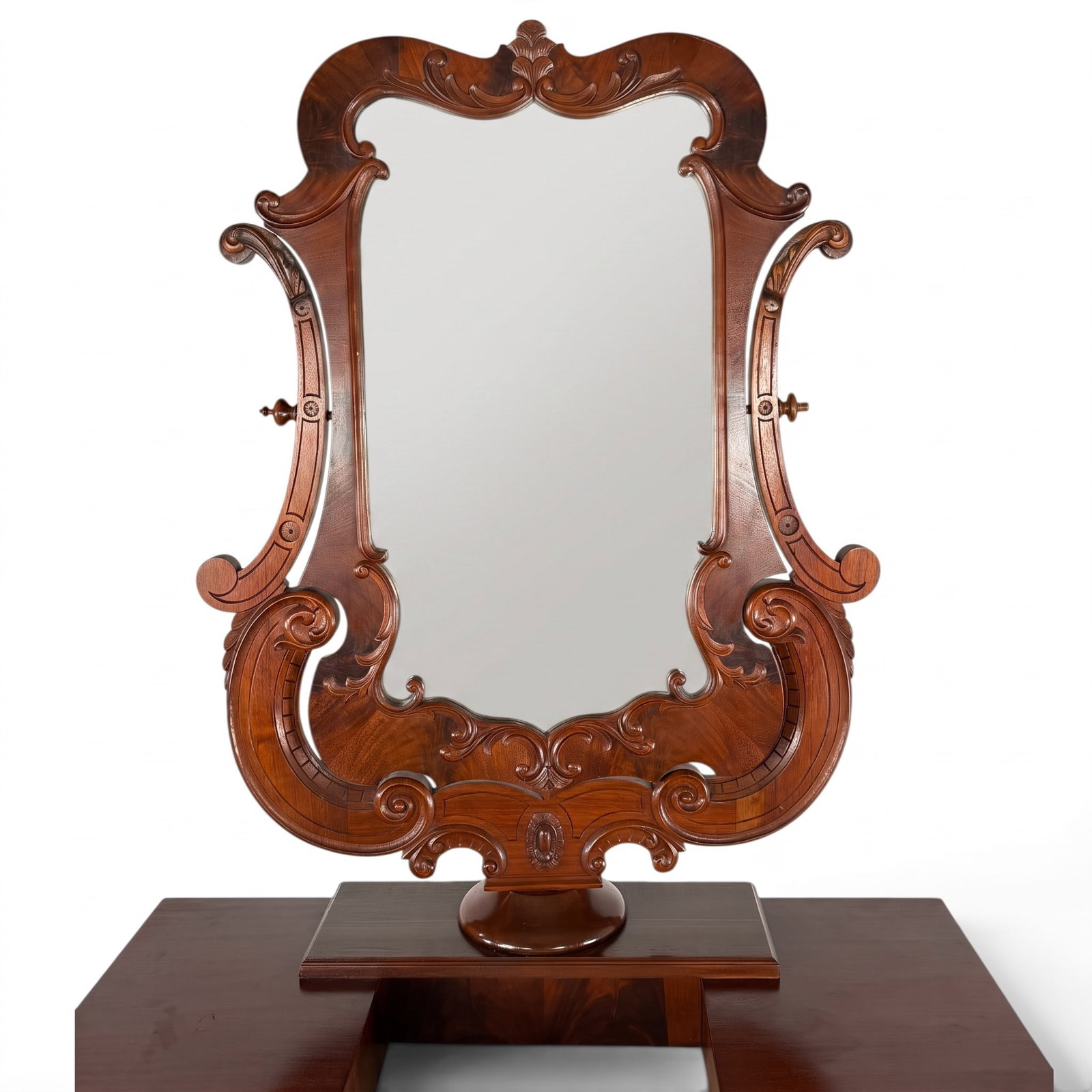 Attr.Thomas Day Dressing Bureau - 5