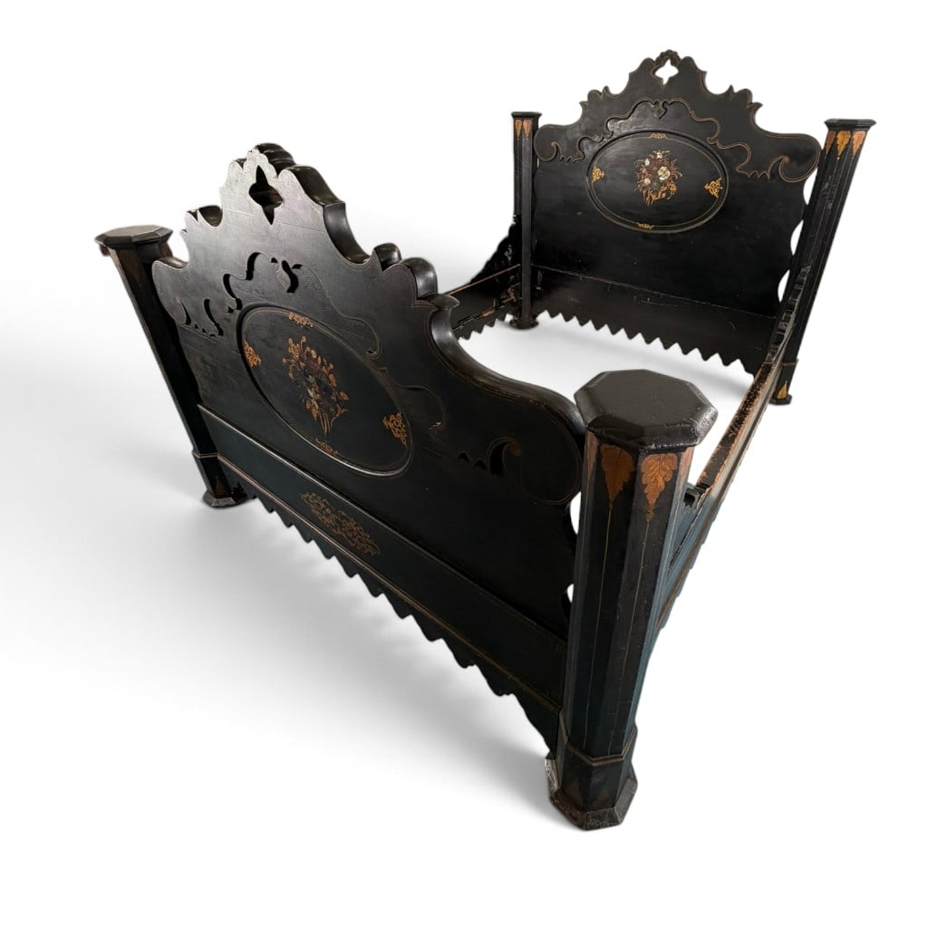 Victorian Ebonized Shell Inlaid Bed - 3